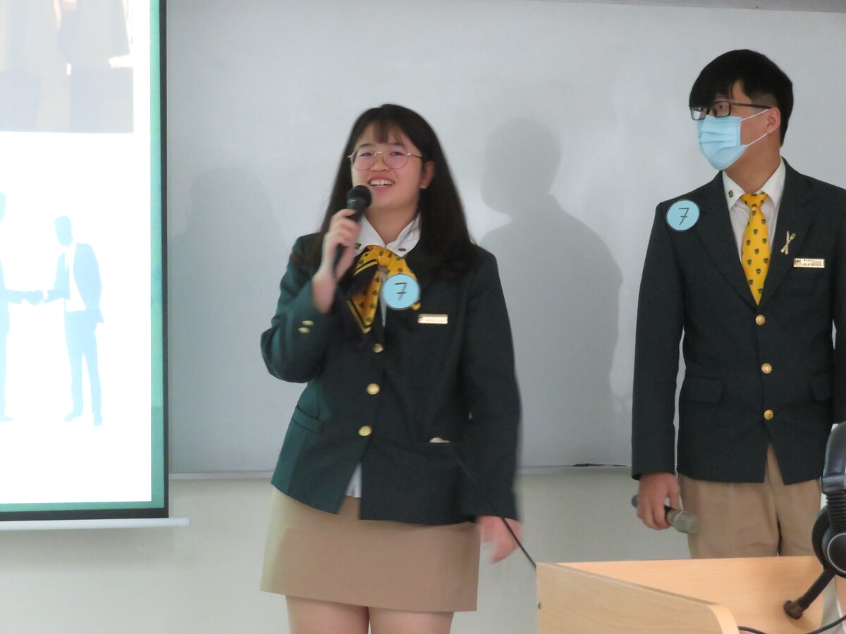 110-1英文簡報比賽圖片