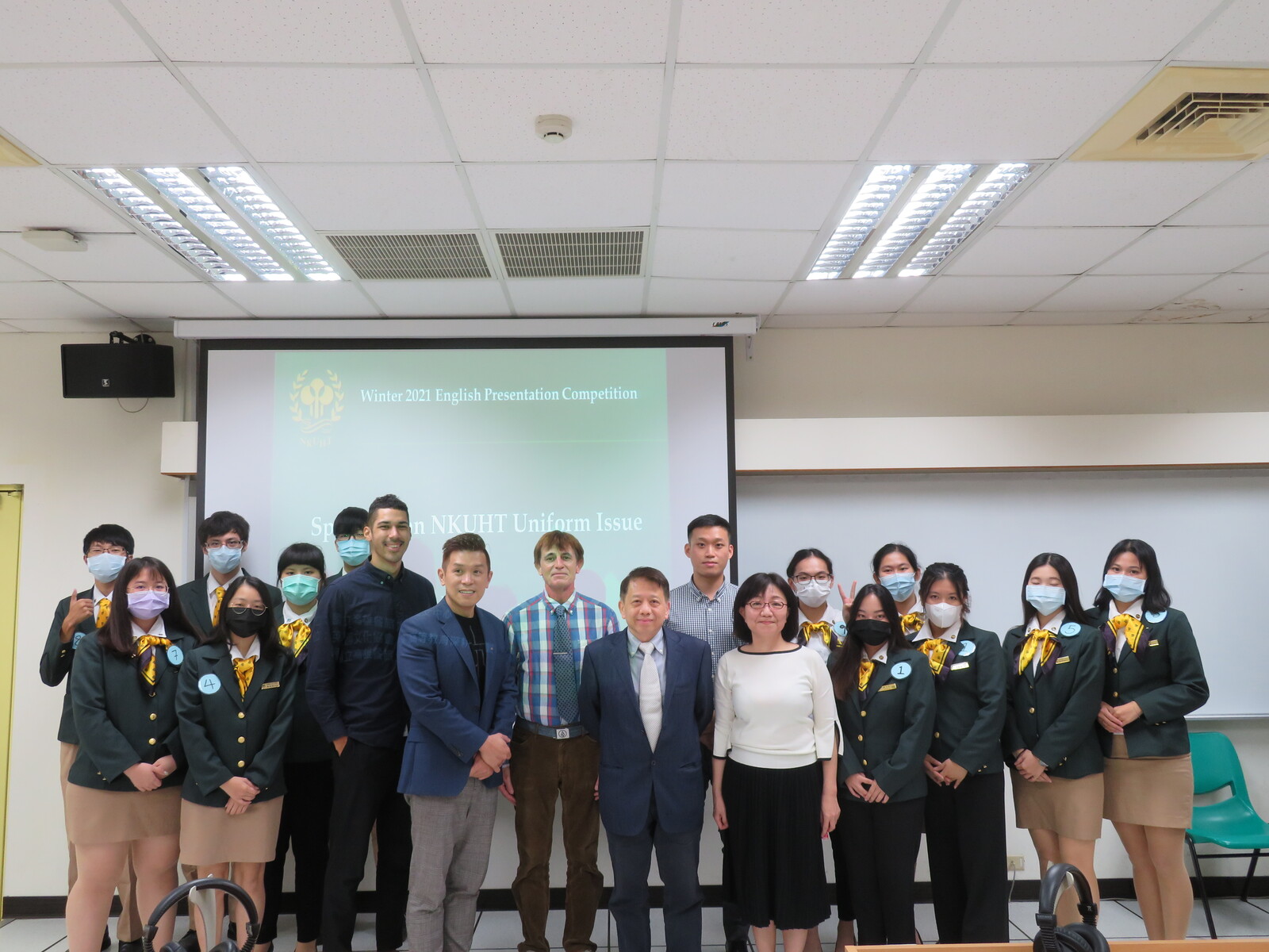 110-1英文簡報比賽圖片