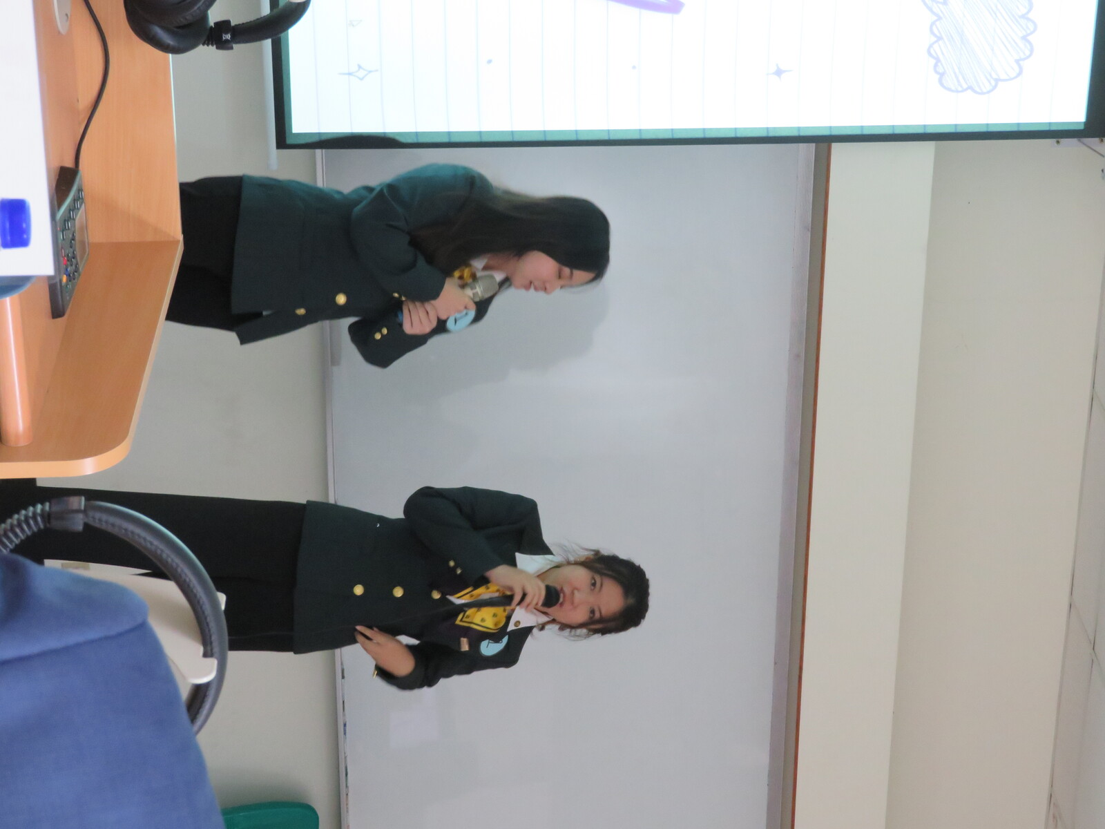 110-1英文簡報比賽圖片