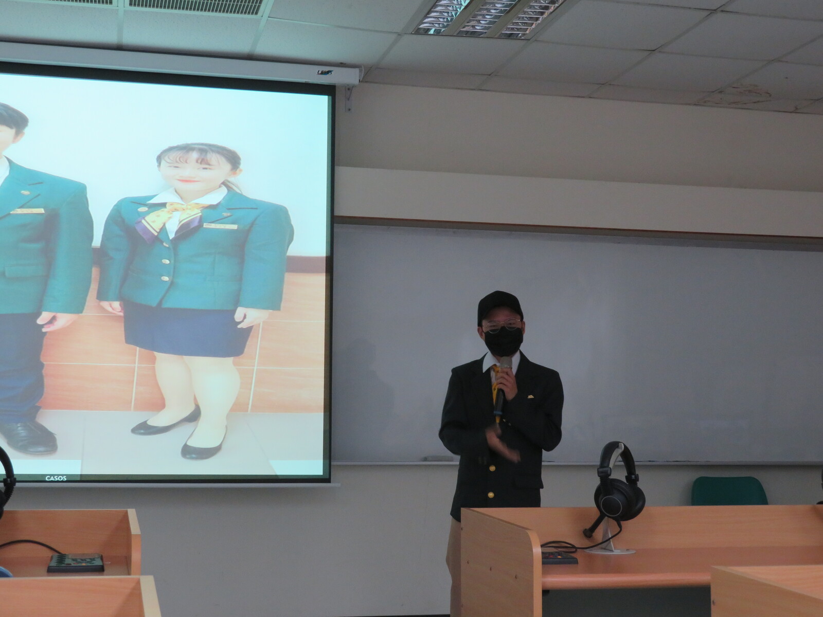 110-1英文簡報比賽圖片