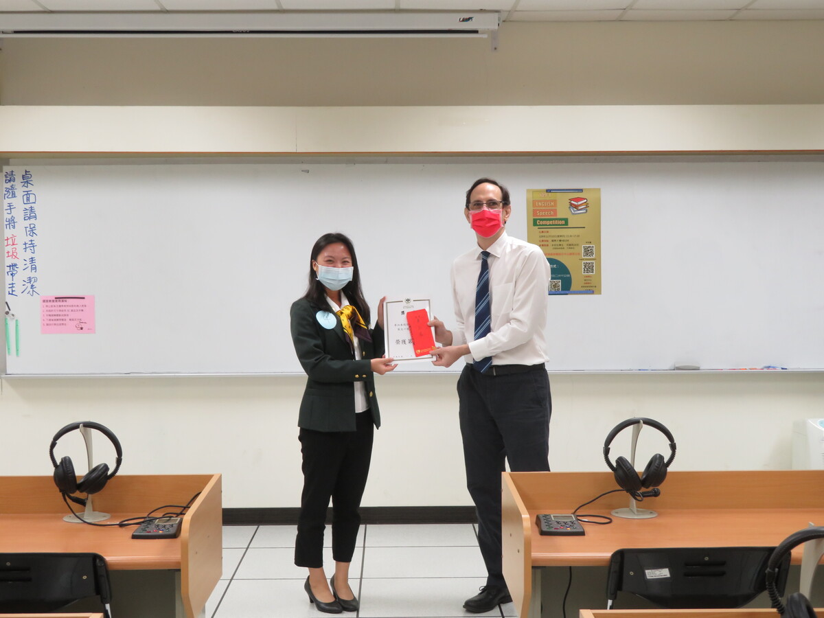 109-1英文口說比賽圖片